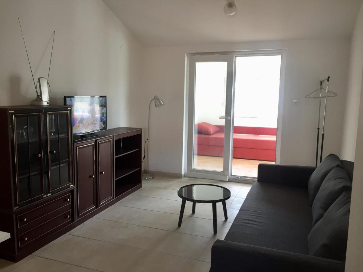 Apartman Iva 스타라 노발랴 외부 사진